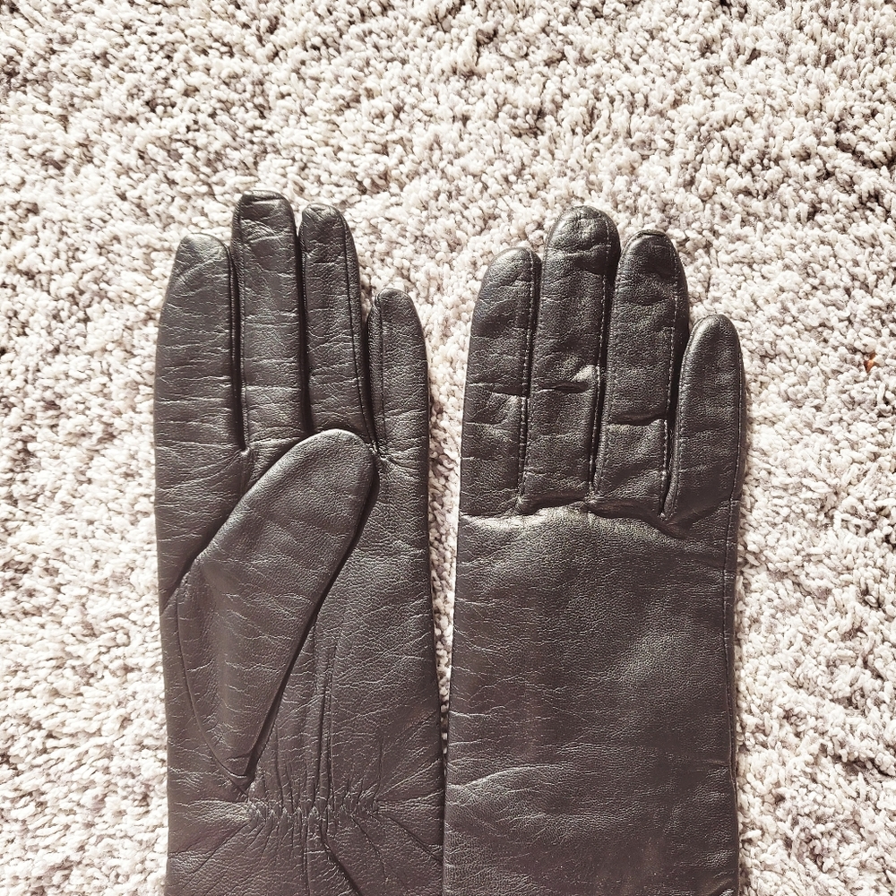 Black warm leather gloves, 8